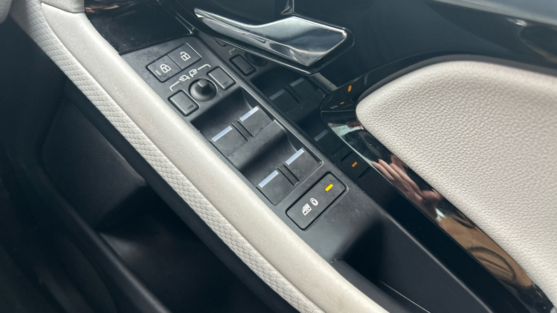 Land Rover Range Rover Evoque 1.5 P300e Evoque Edition 5dr Auto Hatchback